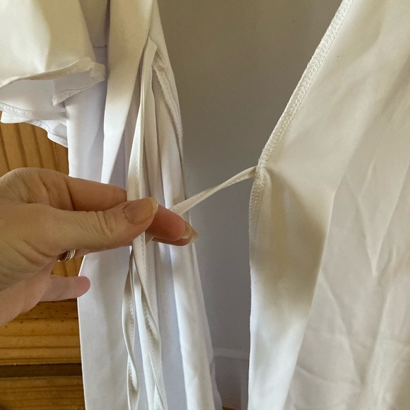 Birdy Grey White Robe - Picture 8 of 9